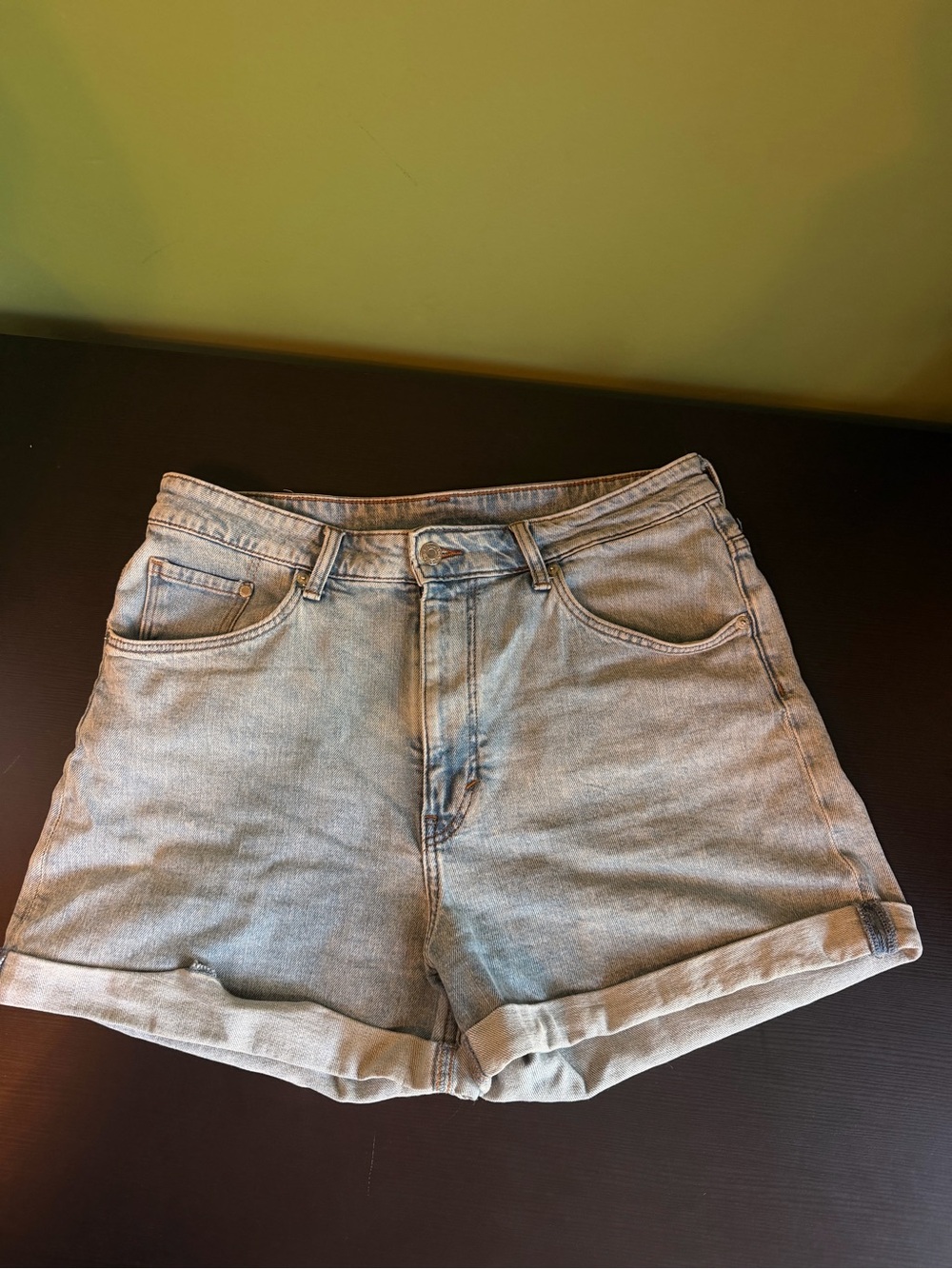 Classic Mom Ultra High-waist Light Blue Denim Jean Shorts - Women's Rolled Hem